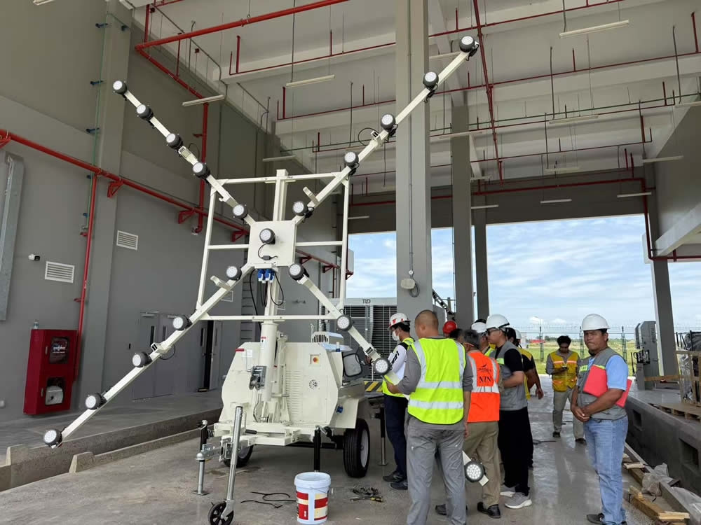 拖車式移動照明車 機場跑道關(guān)閉預(yù)警標(biāo)志燈塔4TN4000B