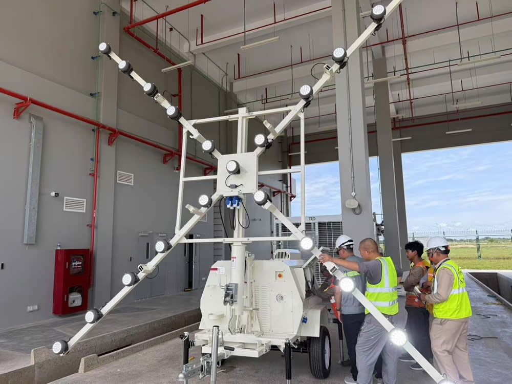 拖車式移動照明車 機場跑道關(guān)閉預(yù)警標(biāo)志燈塔4TN4000B